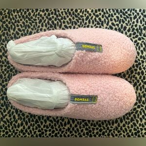 Bombas Pink Sunday Slipper, size 8
